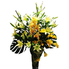 Yellow Delight For Him - Beverly Hills Flower Gallery